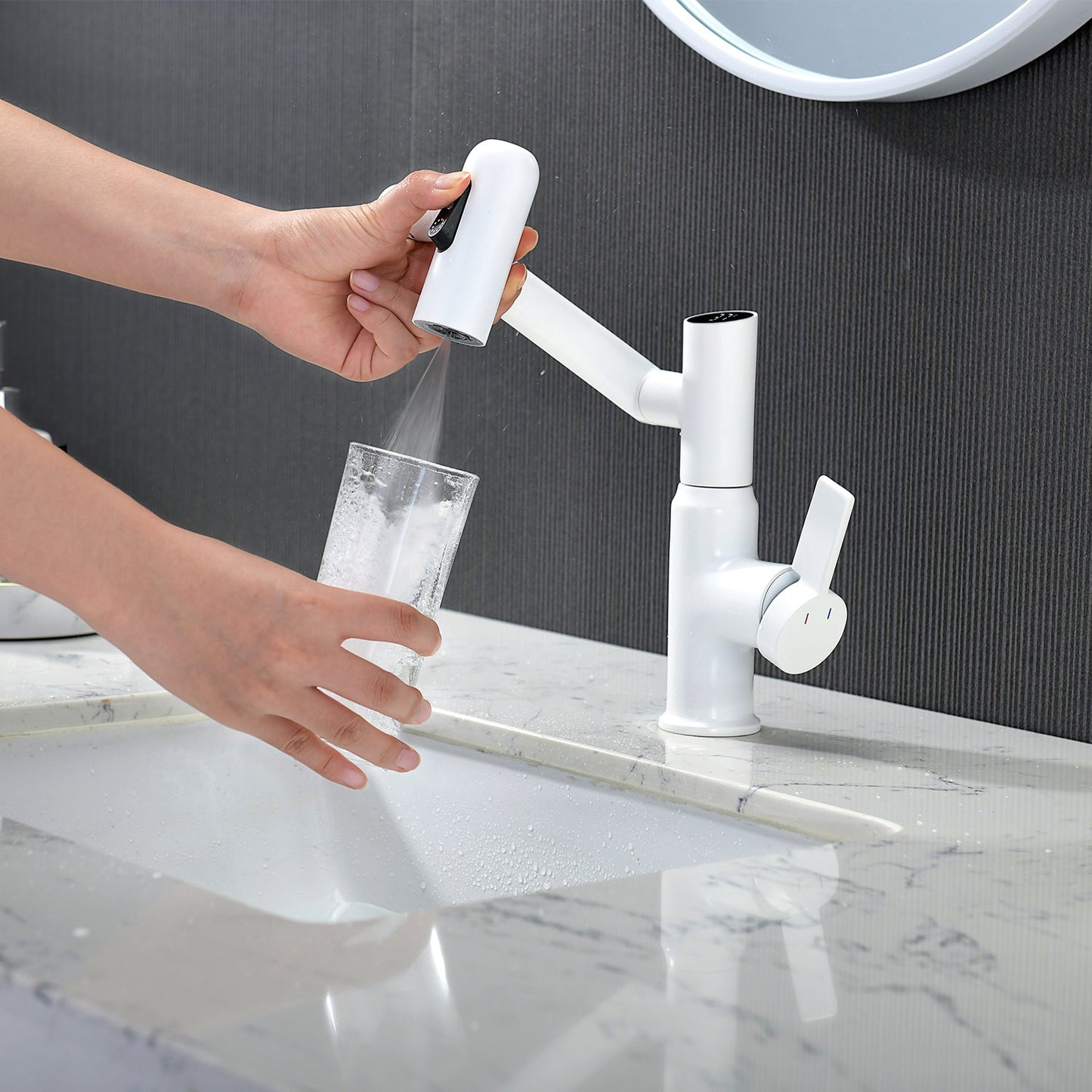 2025 Latest Smart Modern Rotatable Single-Hole Bathroom Faucet  with Temperature Display - Showerprolux