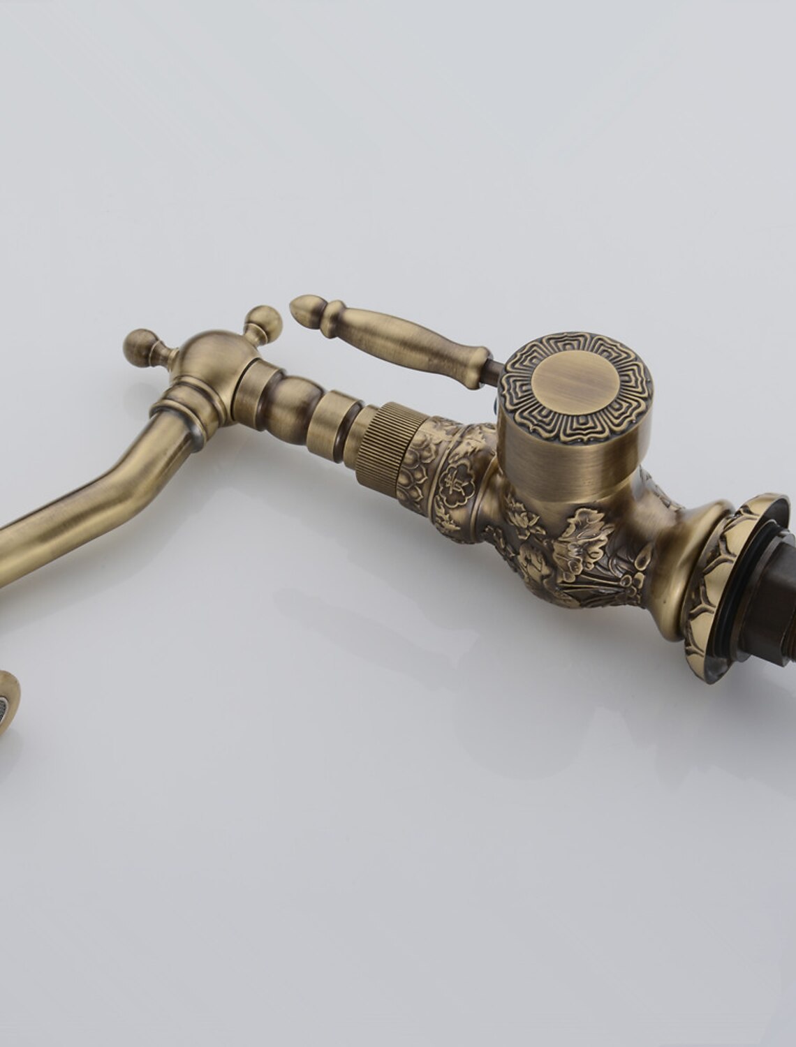 Antique Brass Bathroom Sink Mixer Faucet, Vintage Kitchen Taps Single Handle One Hole