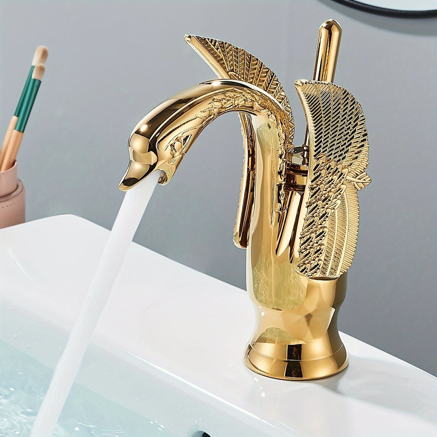 Golden Swan Shaped Single Handle Bathroom Sink Faucet With 9/16 Supply Hoses