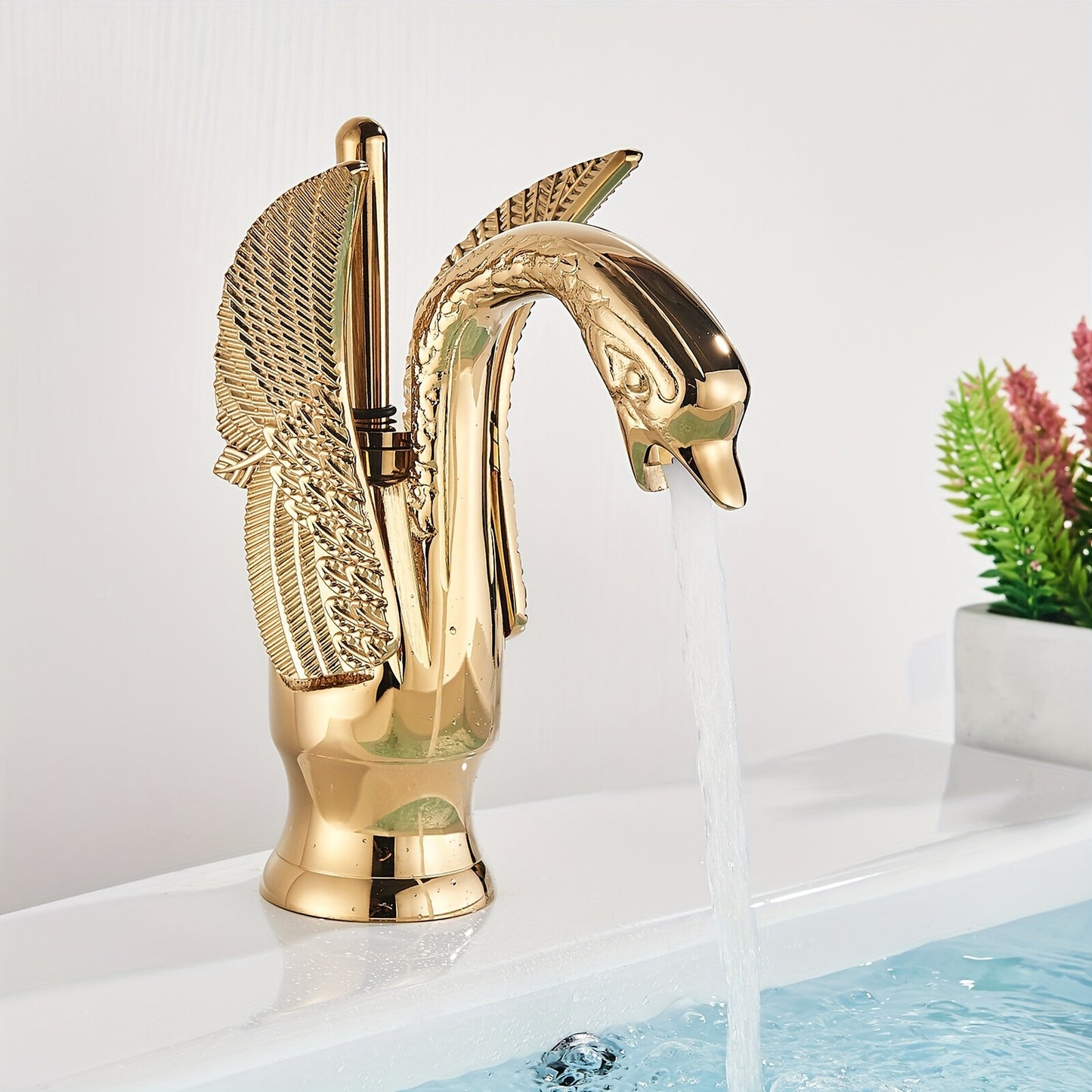 Golden Swan Shaped Single Handle Bathroom Sink Faucet With 9/16 Supply Hoses