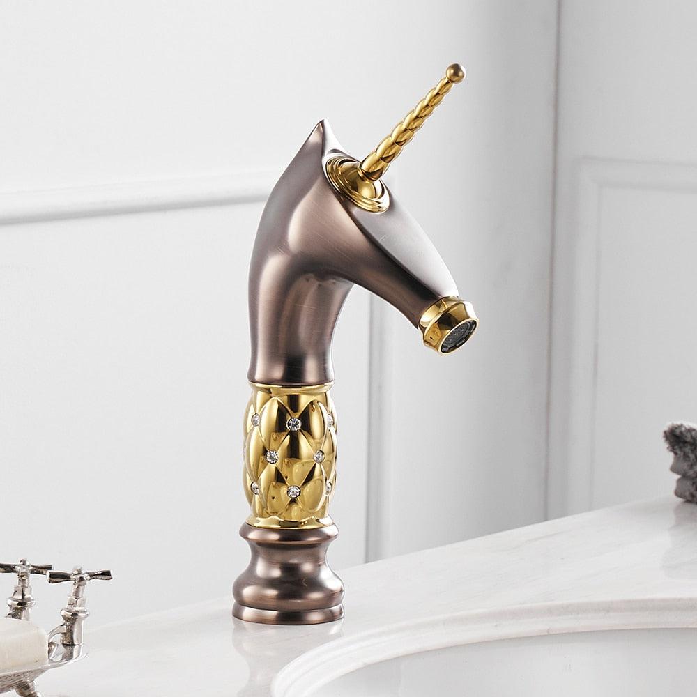 Horse Head Faucet Solid Brass Deck Mounted Single Long Handle Mixer Taps