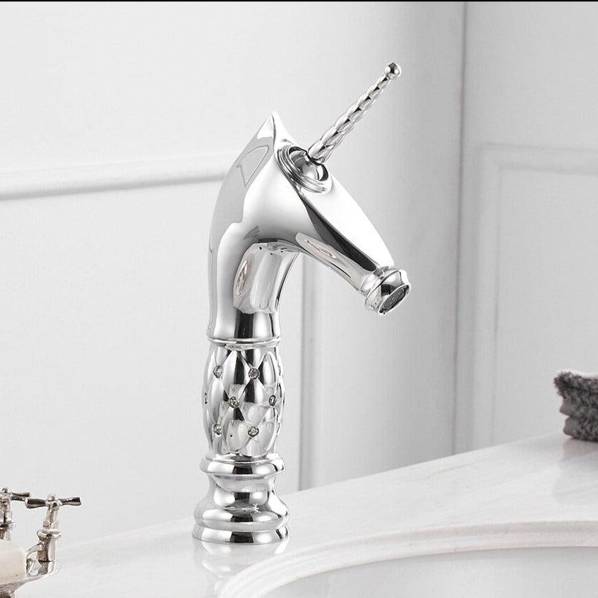 Horse Head Faucet Solid Brass Deck Mounted Single Long Handle Mixer Taps