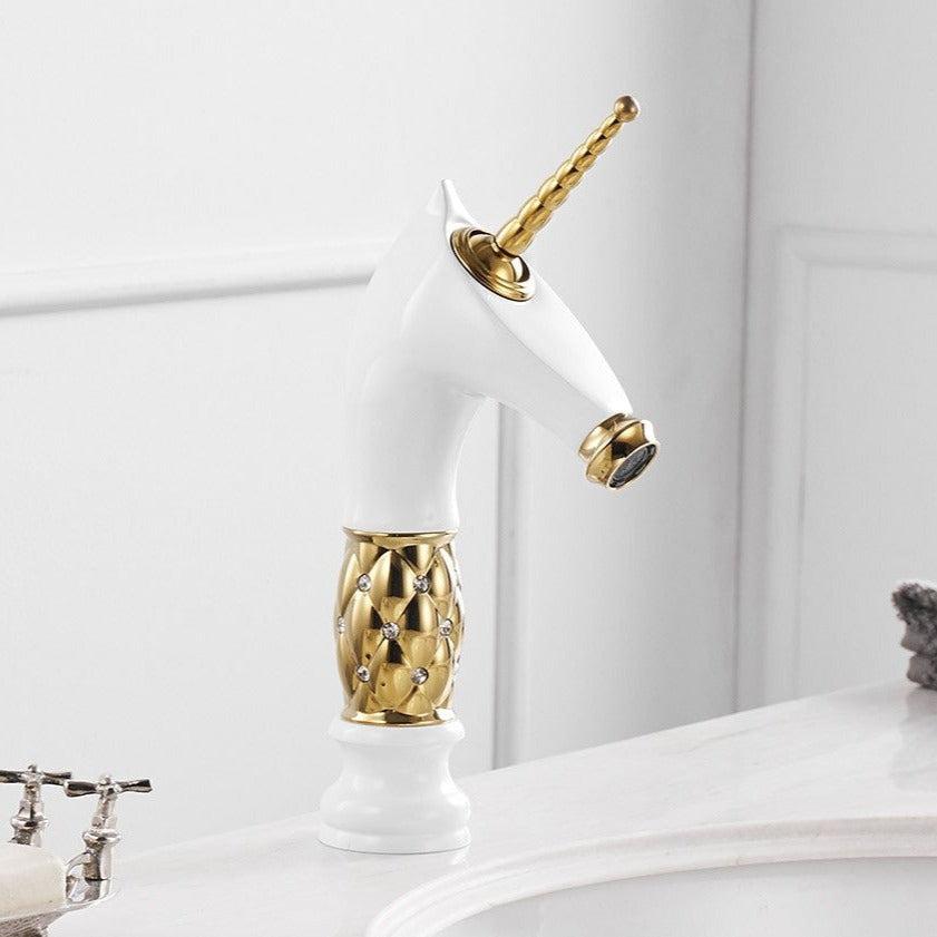 Horse Head Faucet Solid Brass Deck Mounted Single Long Handle Mixer Taps