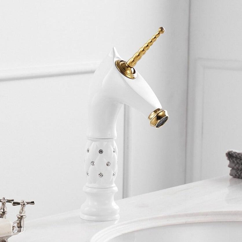 Horse Head Faucet Solid Brass Deck Mounted Single Long Handle Mixer Taps