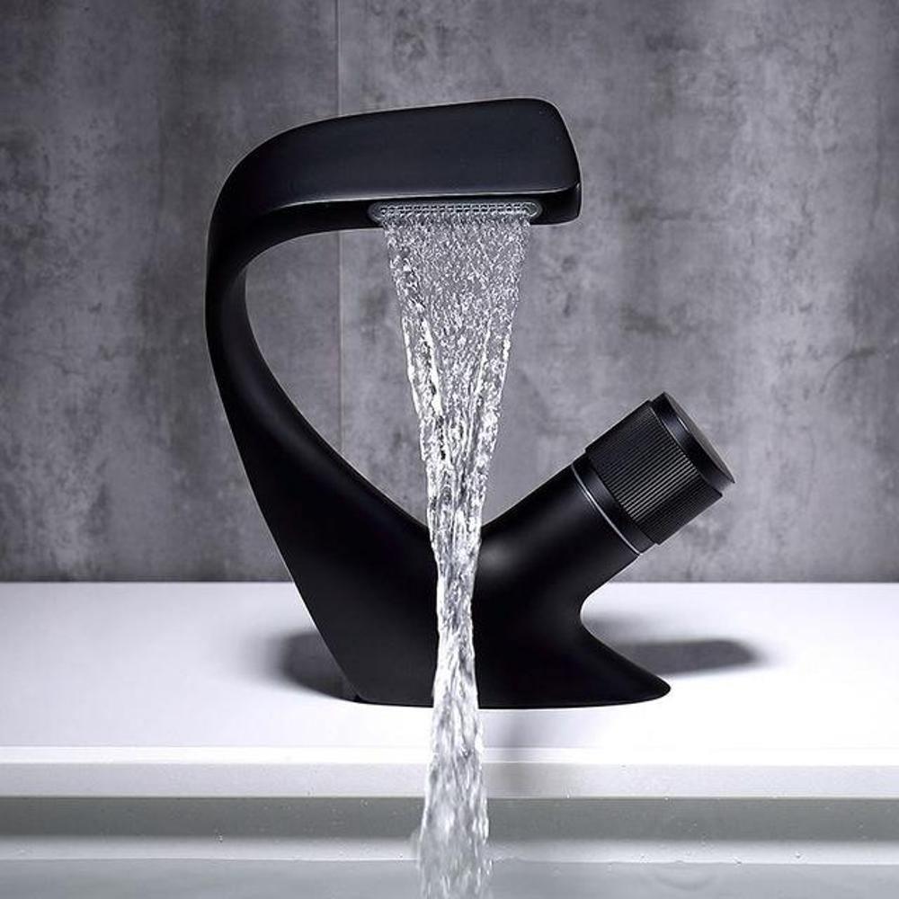 Modern Design Waterfall Single Hole Faucet